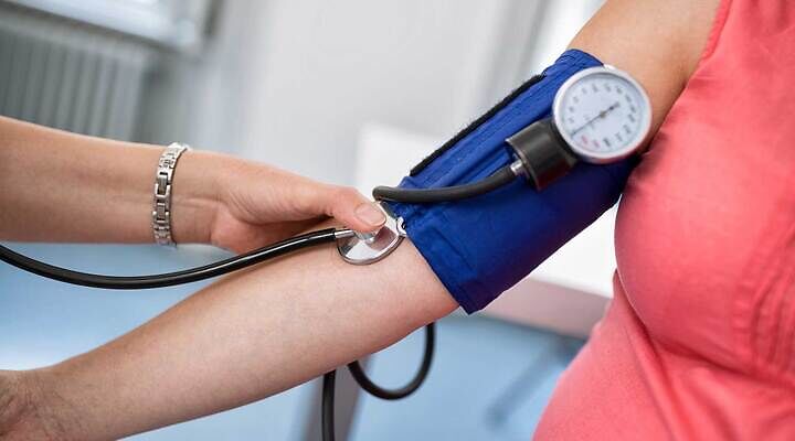 kako smanjiti krvni pritisak bez lekova vježba za hipertenziju